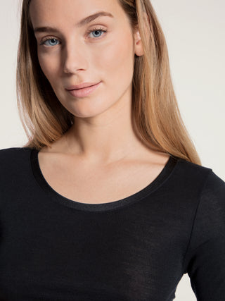 WOMEN Top short-sleeve