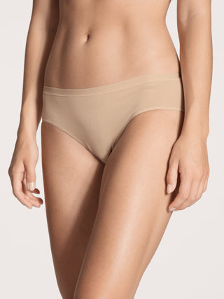 WOMEN Brief