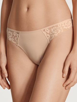 WOMEN String