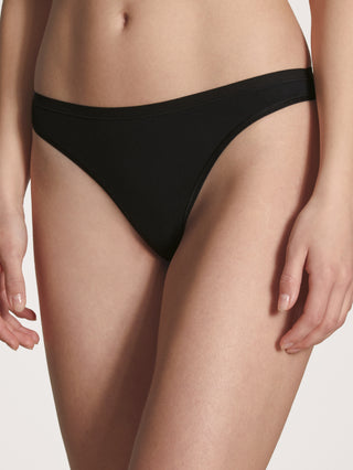 String, low cut