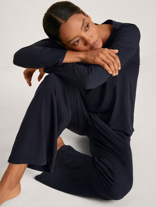 WOMEN Pants