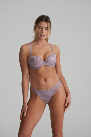 AVERO Soft Sand String