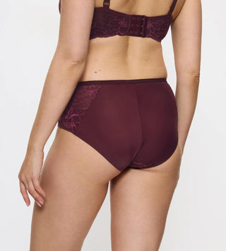 Amourette Charm T Maxi02