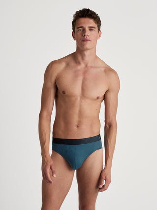 Slip, bright blue