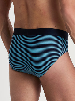 Slip, bright blue