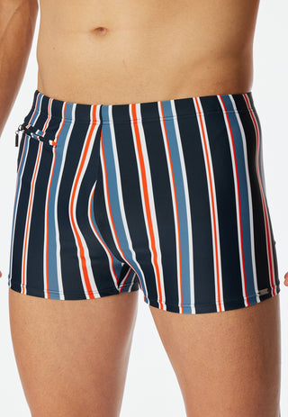 Badehose mit Bein