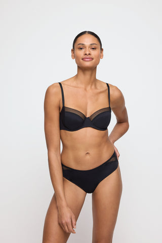 MILAO schwarz Hotpants