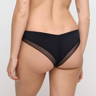 MILAO schwarz String