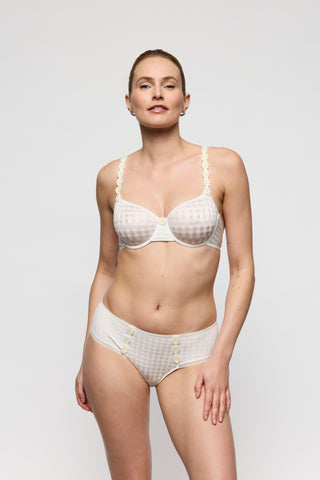 AVERO Ivory Petal Hotpants