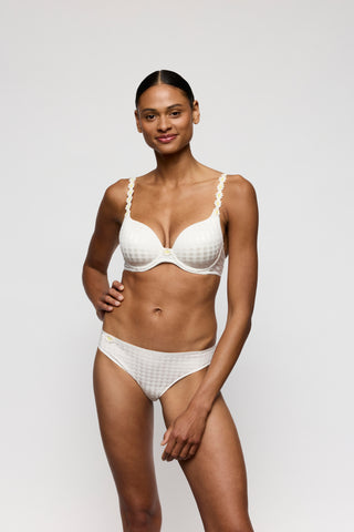 AVERO Ivory Petal Rioslip