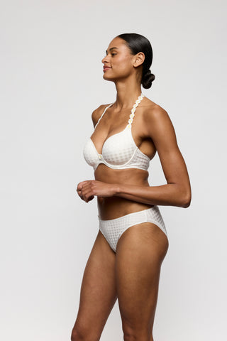 AVERO Ivory Petal Rioslip