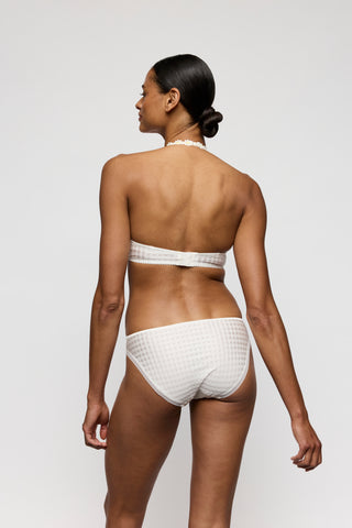 AVERO Ivory Petal Rioslip