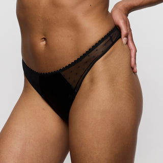 NOOVA String schwarz
