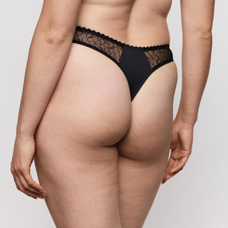 NAICA schwarz String
