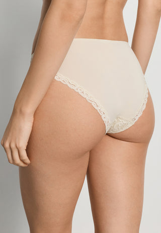 Moments Mini Briefs