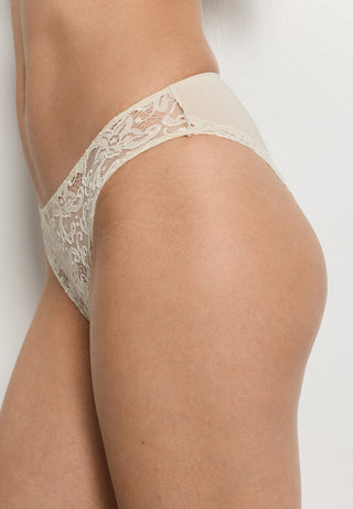 Moments Mini Briefs