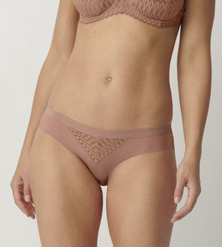 Aura Spotlight Brazilian