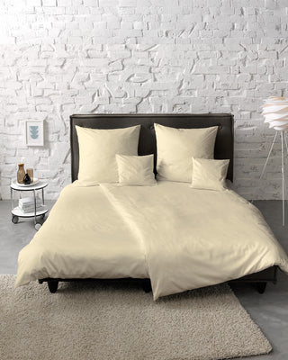 G-009100 | colours | fleuresse | Uni Mako Satin Bettwäsche aus Baumwolle vanille |  0215 VANILLE  | 100% Baumwolle | 4043202059250