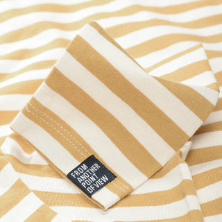 Long-sleeved shirt with chest pocket