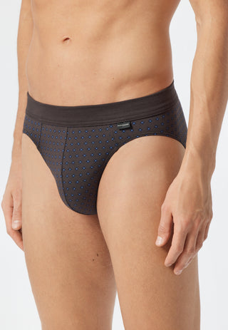 Rio briefs
