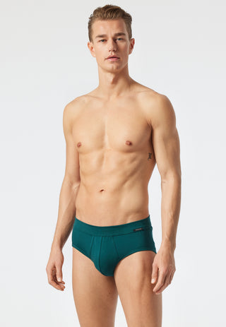 Sports briefs with fly