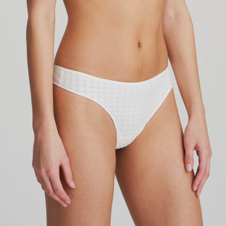 AVERO natur String