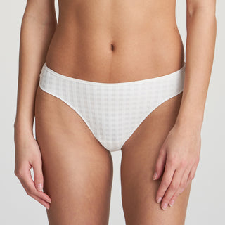 AVERO natur String